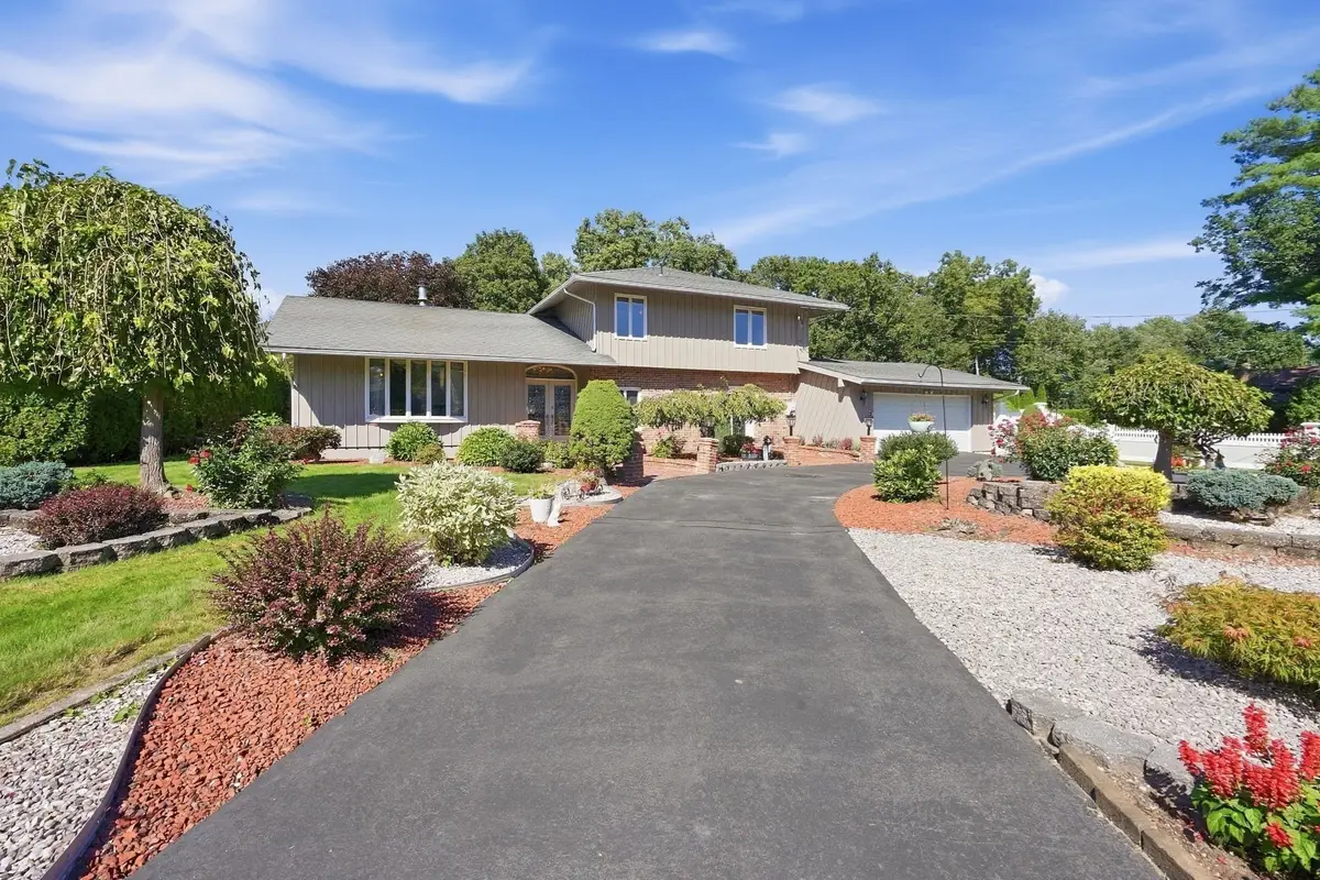 105 Higher Brook Dr, Ludlow, MA 01056 - #1