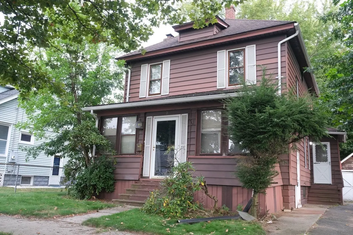 103 Farnsworth St, Springfield, MA 01107 - #1