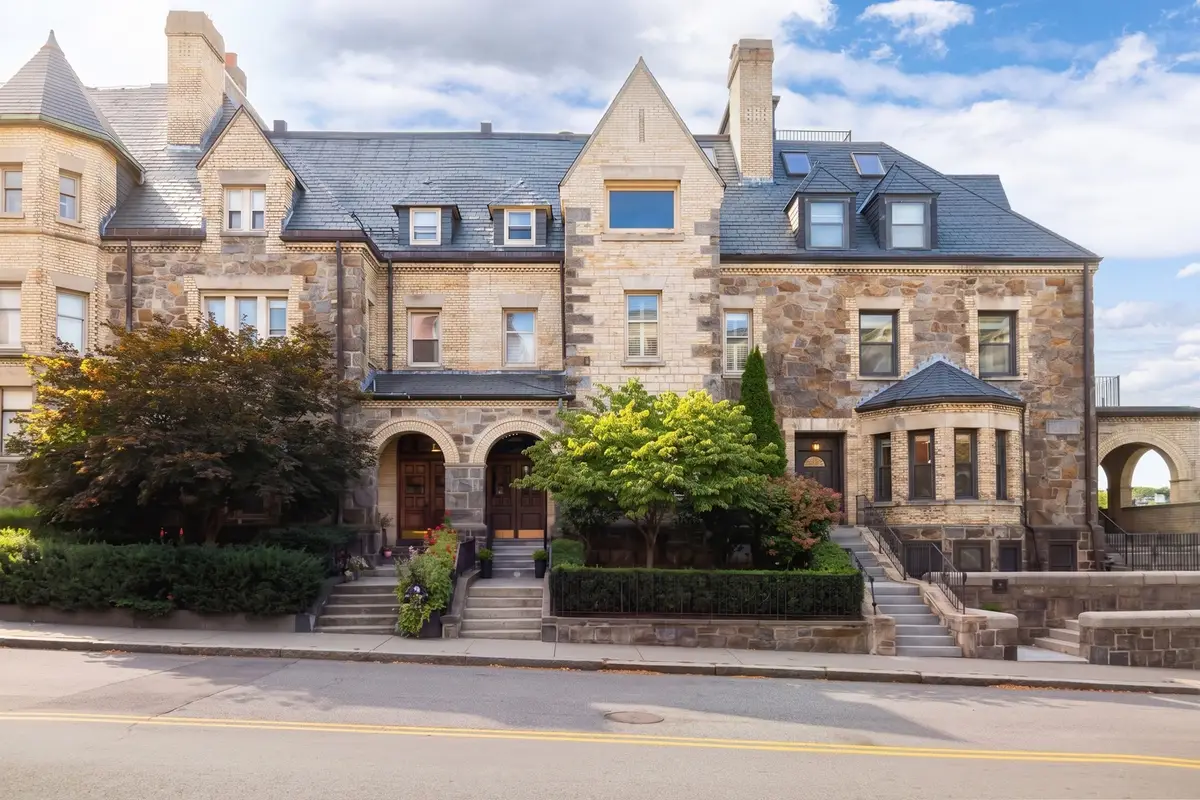 362 Tappan St, Brookline, MA 02445 - #1