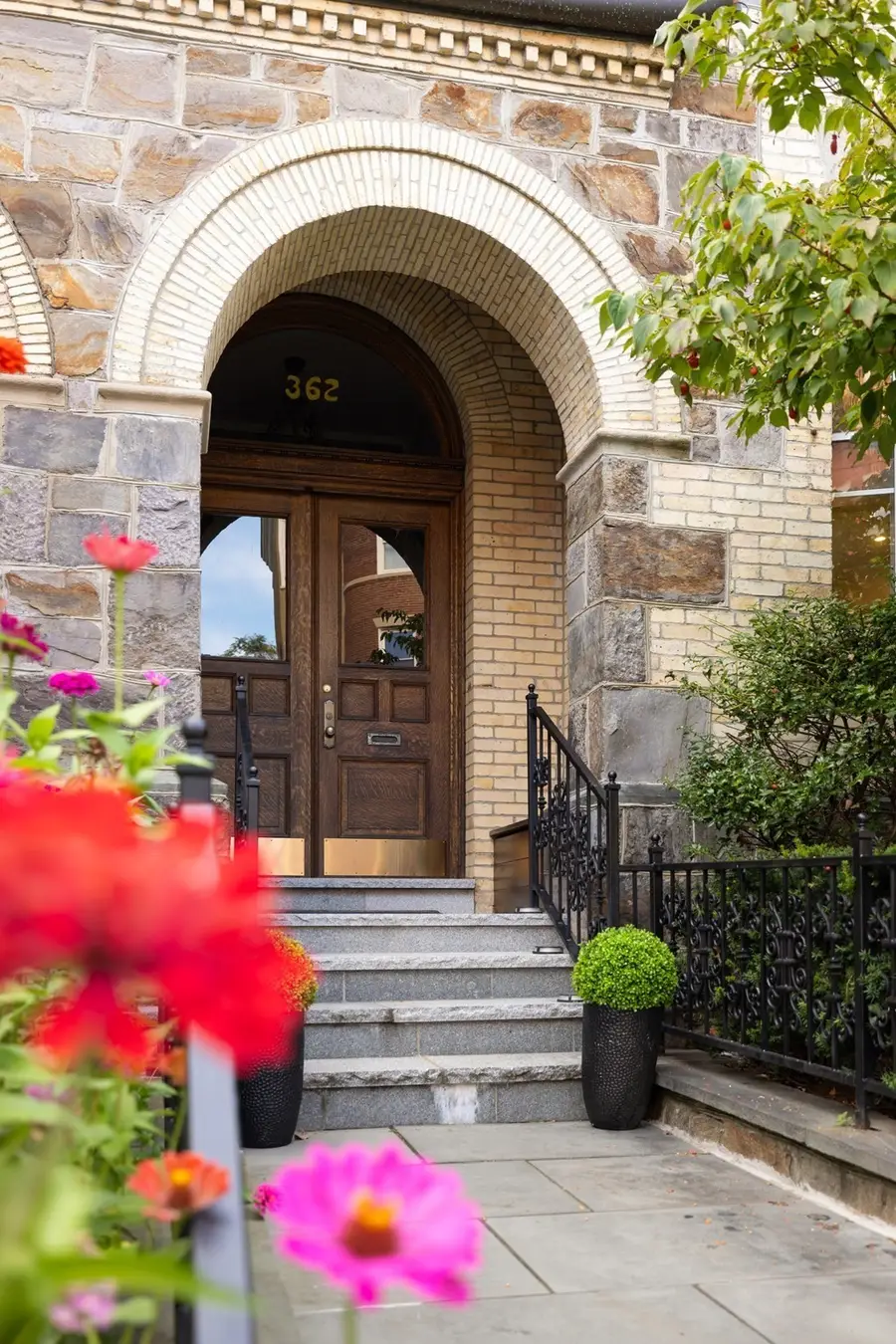 362 Tappan St, Brookline, MA 02445 - #2