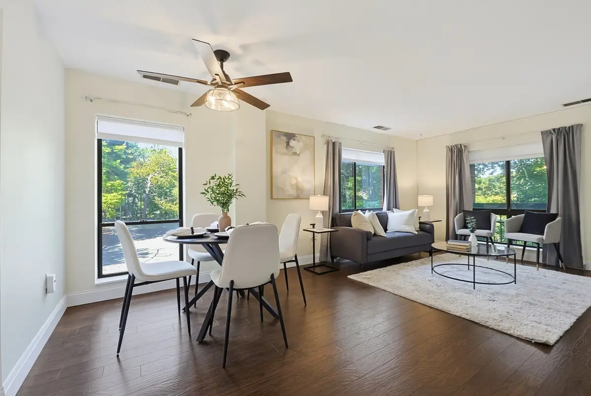 4 Summit Dr #001, Reading, MA 01867 - #1