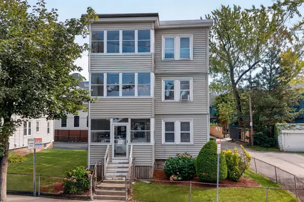 218-220 Walden St, Cambridge, MA 02140