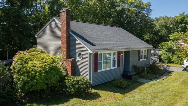 19 Anawan St, Brockton, MA 02302