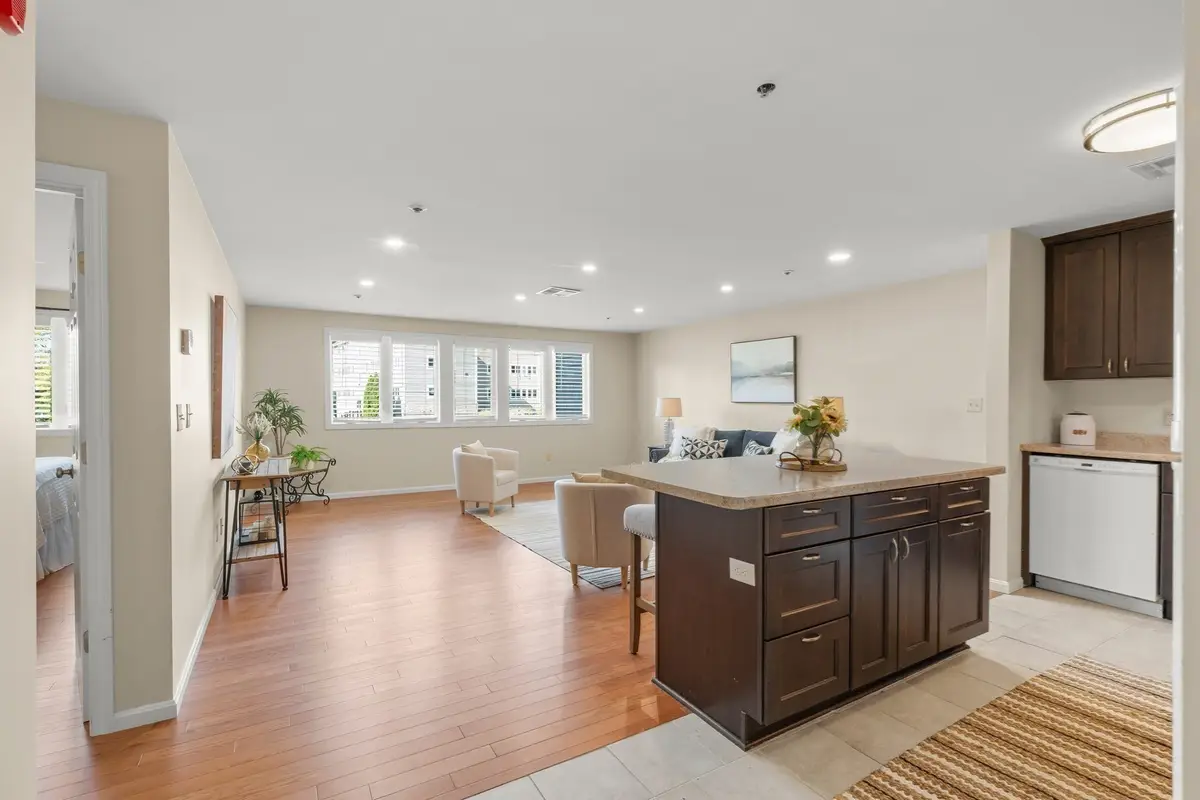38 Dunham Rd #204, Beverly, MA 01915 - #1
