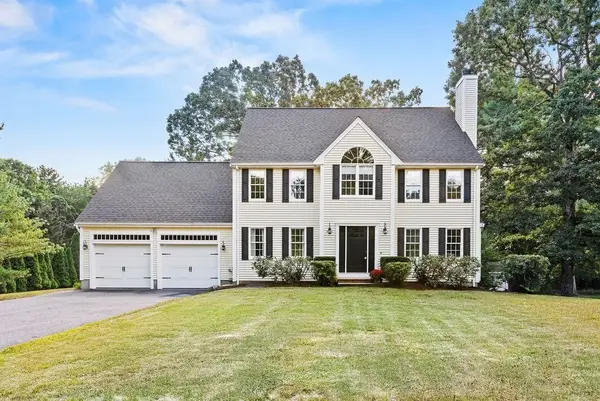 15 River Edge Rd, Mansfield, MA 02048