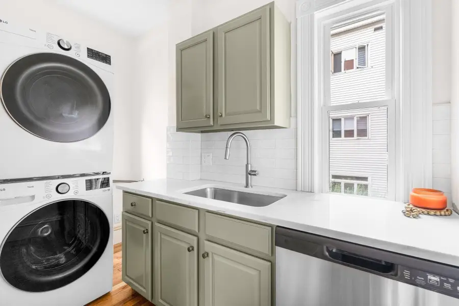 9 Prospect Hill Ave #1, Somerville, MA 02143 - #3