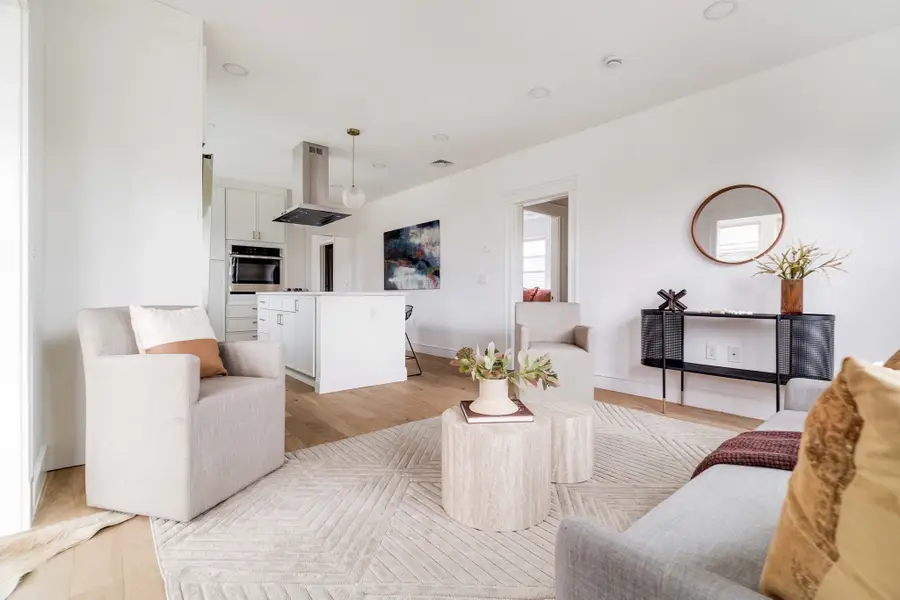 17-19 Woodrow Ave. #17, Newton, MA 02460 - #3