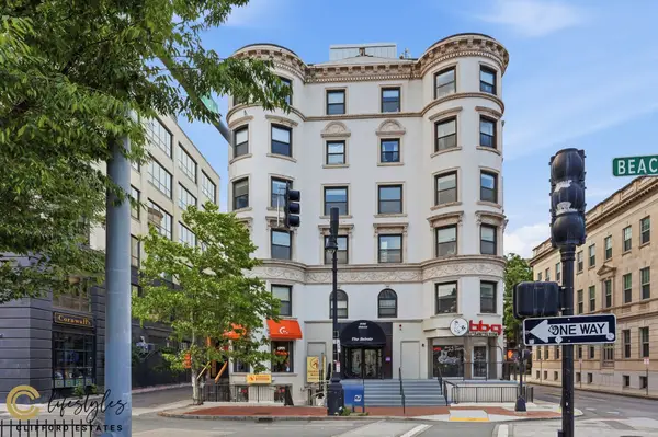 636 Beacon St #206, Boston, MA 02215
