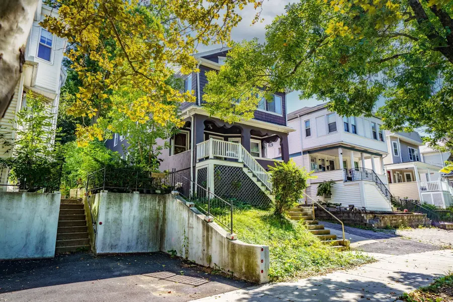 283 Alewife Brook Pkwy, Somerville, MA 02144 - #2