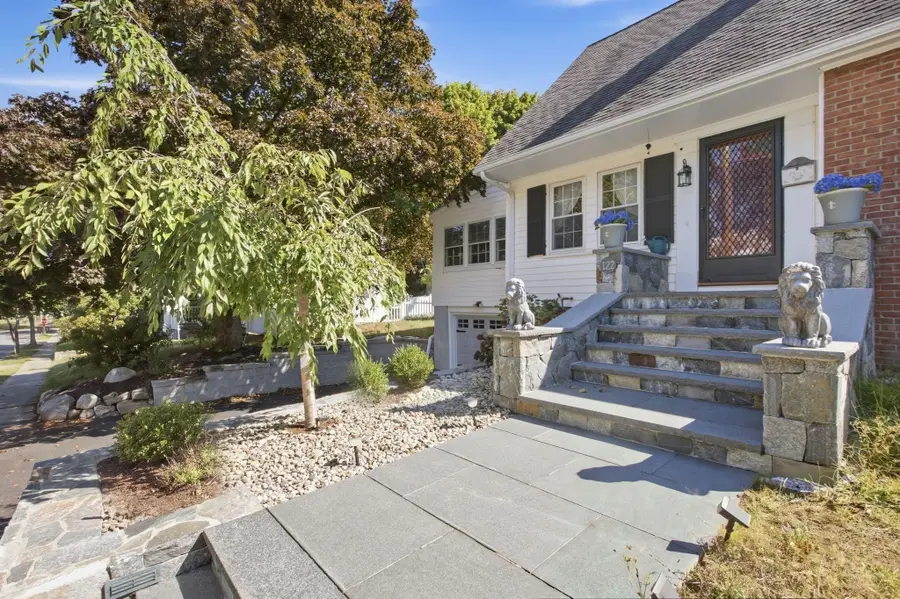 122 North Street, Stoneham, MA 02180 - #2