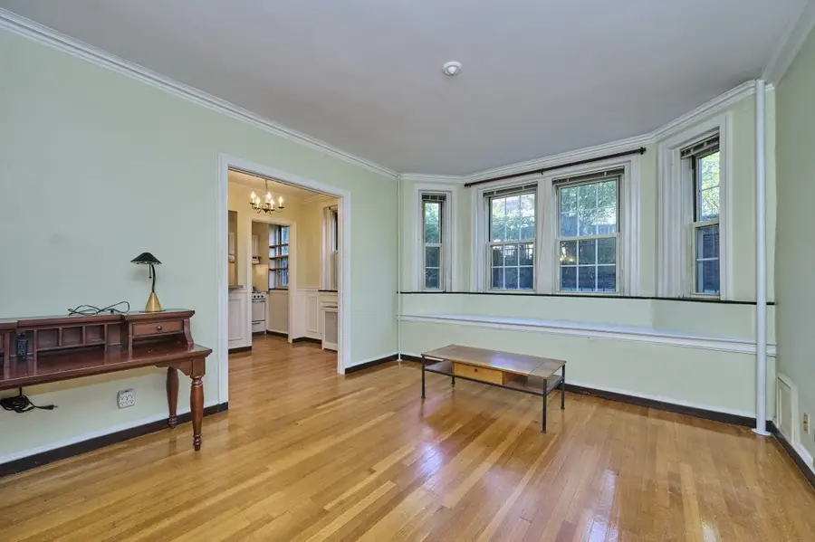 7 Arlington St #4, Cambridge, MA 02140 - #3