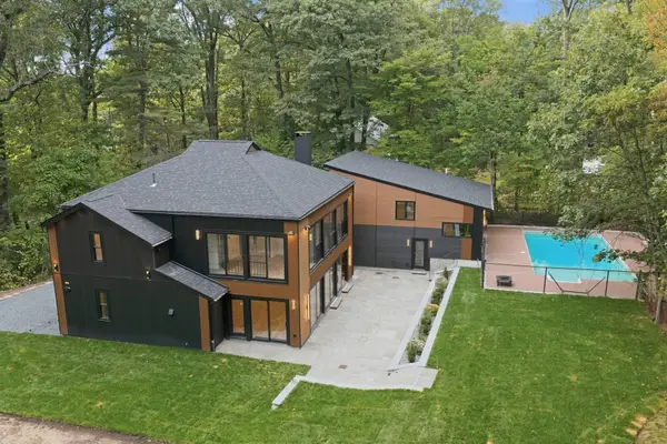 641 Grove St, Framingham, MA 01701