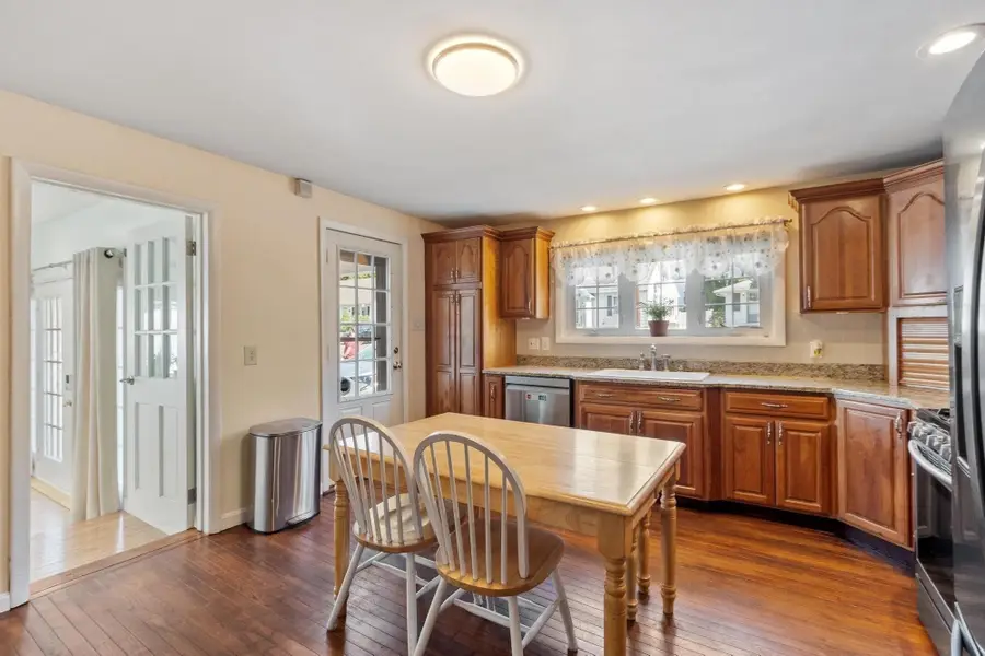 160 Jackson St, Methuen, MA 01844 - #3