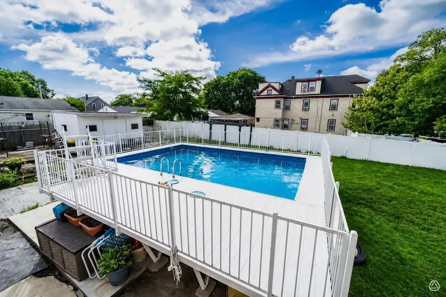 1014 Tacoma St, New Bedford, MA 02745 - #3
