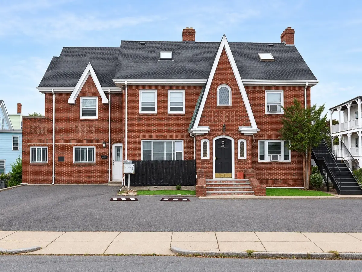 36 Saint Edward Rd #3, Boston, MA 02128 - #1