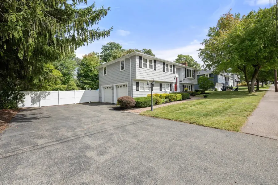 28 Evergreen Avenue, Braintree, MA 02184 - #2