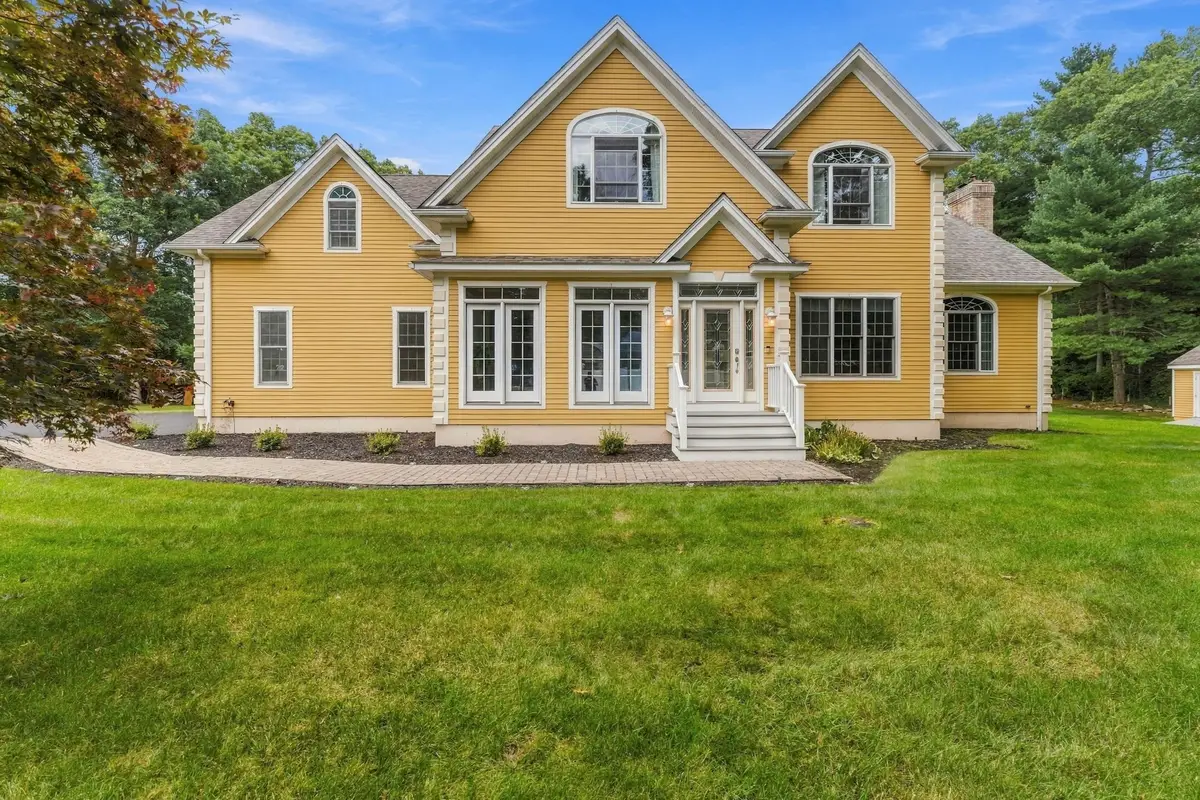 22 Division St, Seekonk, MA 02771 - #1