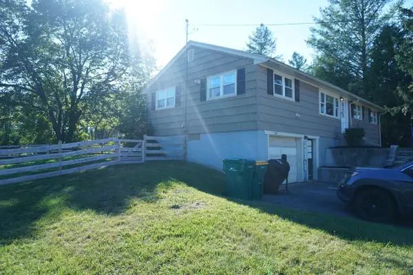 268 Sterling St, Lancaster, MA 01523