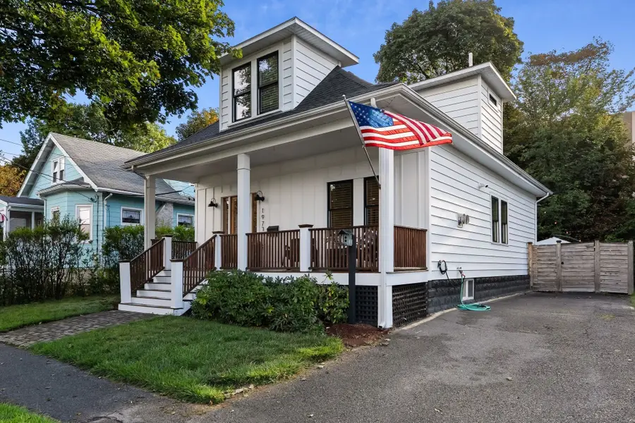 197 Brookside Pkwy, Medford, MA 02155 - #2