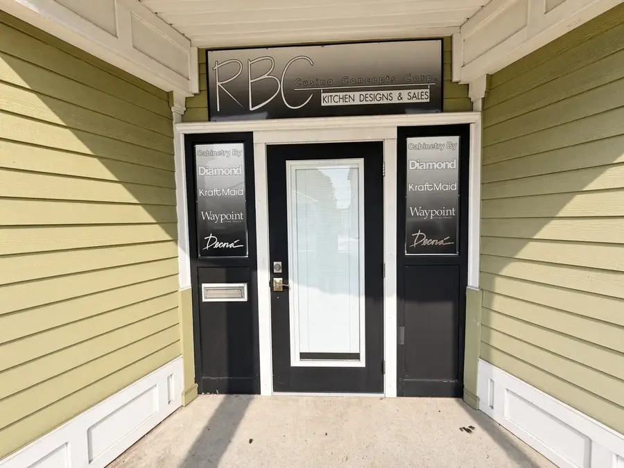 2307 Acushnet Avenue, New Bedford, MA 02745 - #3