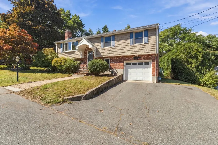 1 Lisa Drive, Woburn, MA 01801 - #2