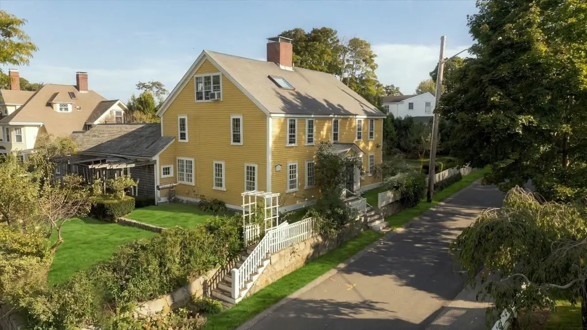 25 Ship St, Hingham, MA 02043 - #1