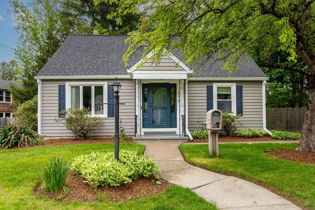 375 Union St, Millis, MA 02054 - #1