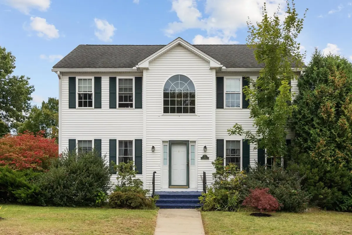 4 Lynde St, Gardner, MA 01440 - #1