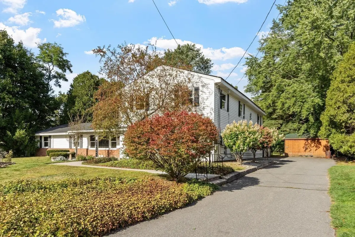 4 Derringer Rd, Chelmsford, MA 01824 - #1