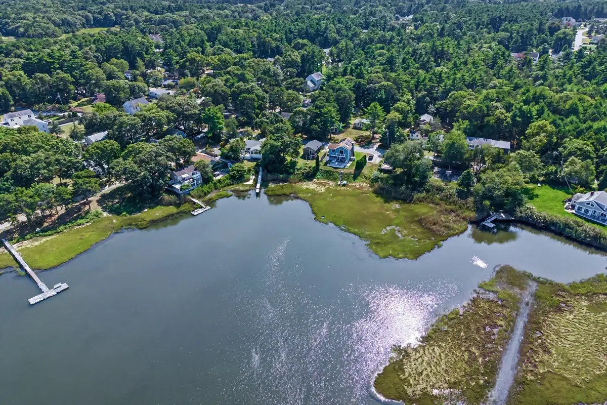 28 Arlington Rd, Wareham, MA 02571 - #1