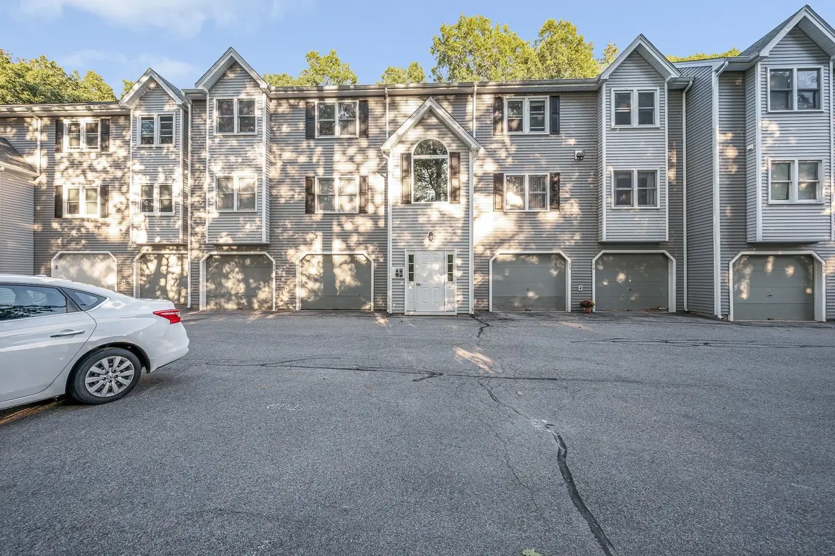 124 Tennis Plaza Rd #56, Dracut, MA 01826 - #1