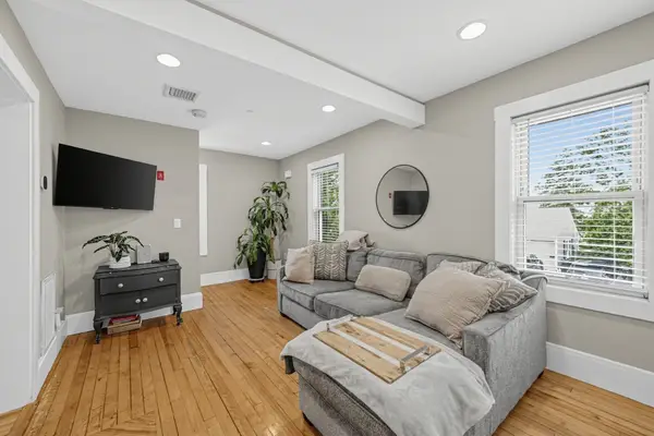 5 Russell Street #4, Amesbury, MA 01913