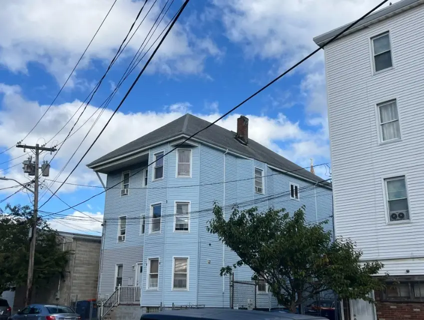 47 Holly St, New Bedford, MA 02746 - #2