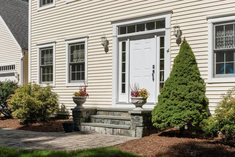 4 Samuels Ln, Sterling, MA 01564 - #3