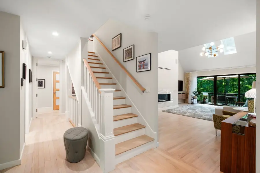 213 Nahanton St #213, Newton, MA 02459 - #3