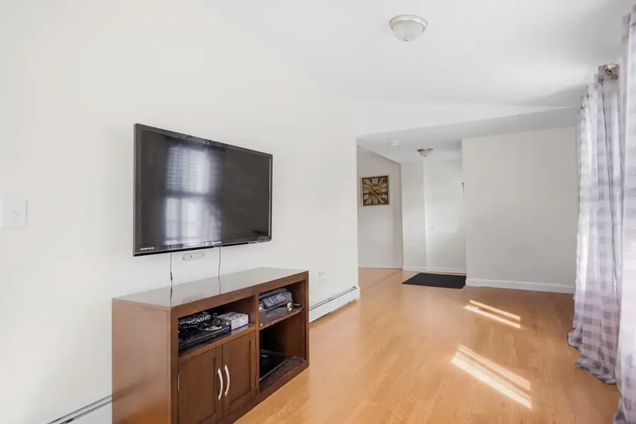 11 Russell St, Methuen, MA 01844 - #3