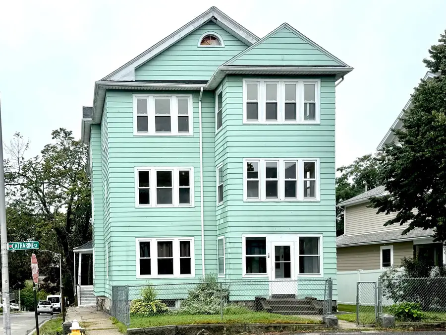 32 Catharine Street, Worcester, MA 01605 - #2