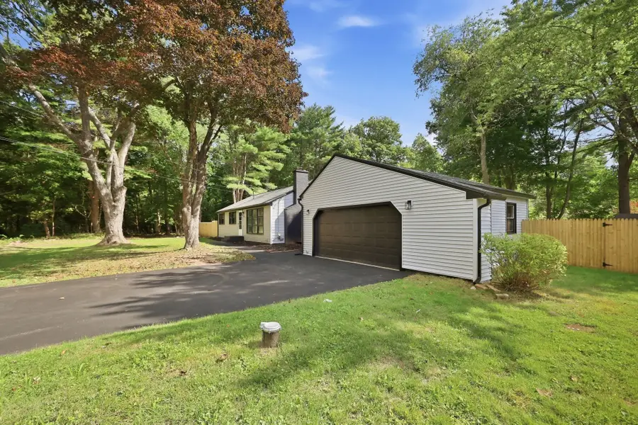 11 Christine St, Palmer, MA 01069 - #2