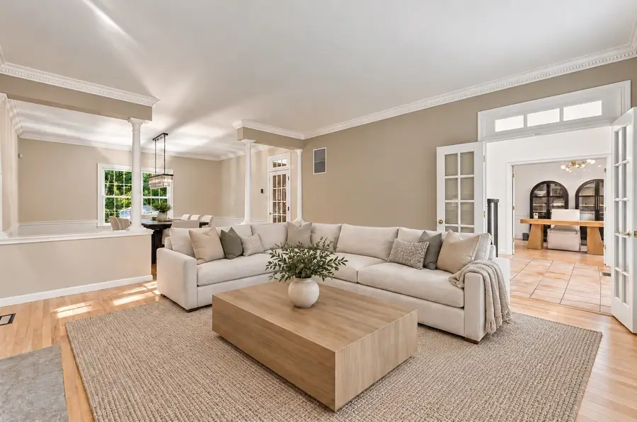 6 Bishop Lane, Middleton, MA 01949 - #3