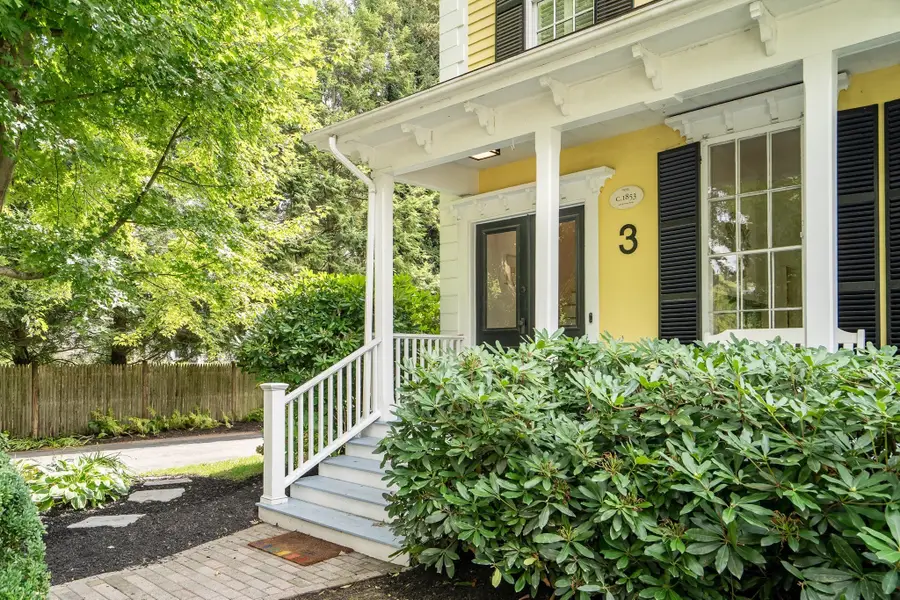 3 Davis Avenue, Newton, MA 02465 - #2