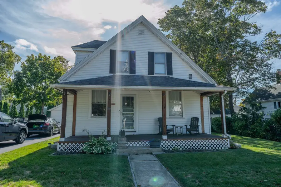 16 Chapel St, Wareham, MA 02571 - #3