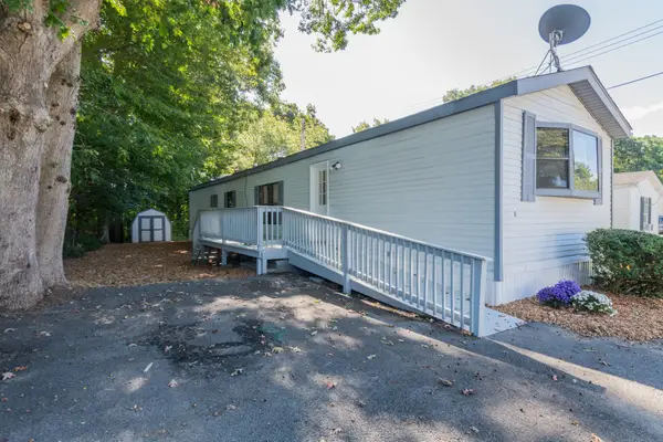 8 Patriot Circle, Plymouth, MA 02360