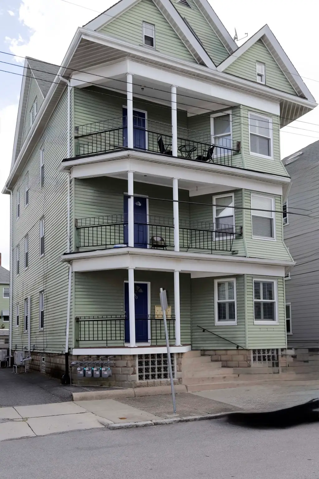 60 Briggs St, New Bedford, MA 02740 - #1