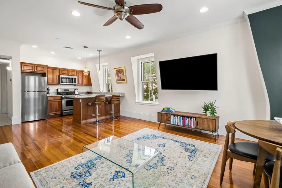 400 Broadway #7, Somerville, MA 02145 - #2