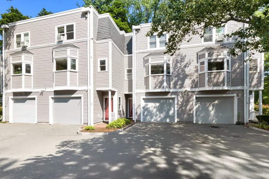 117 High St #12A, Ipswich, MA 01938 - #3