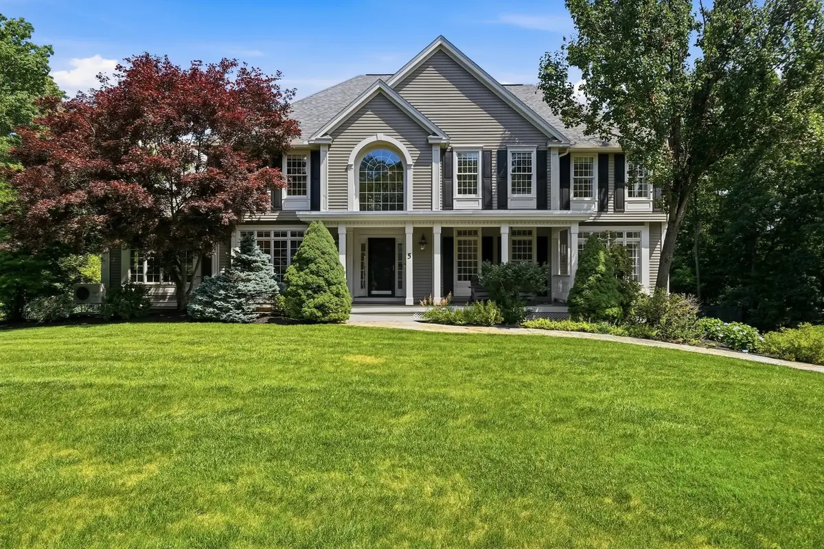 5 Sherwood Rd, Windham, NH 03087 - #1