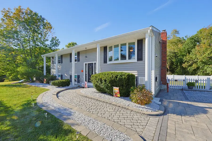 39 Candy Ln, Brockton, MA 02301 - #3