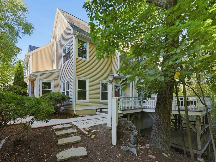 85 Hammond Pl #85, Woburn, MA 01801 - #3