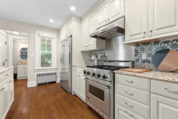 105 Walk Hill St #2, Boston, MA 02130