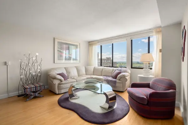 250 Hammond Pond Parkway #1611N, Newton, MA 02467